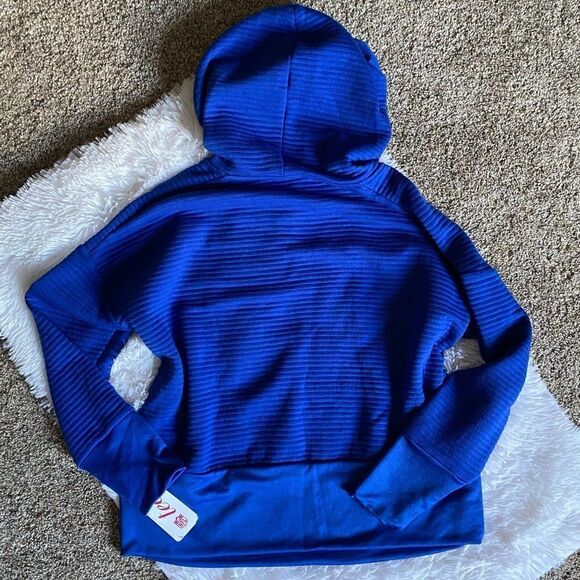 NFL New York Giants Football Pullover Hoodie Sweatshirt
Size Teen XL 15/17 NWT - Picture 2 of 6